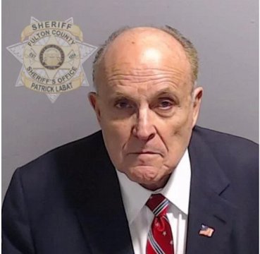 Rudy Giuliani surrenders at Fulton County jail